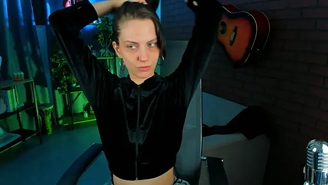 Snapshot of EmilyWilden chatting on 7, 3, 2025 EmilyWilden online show from 7, 3, 2025