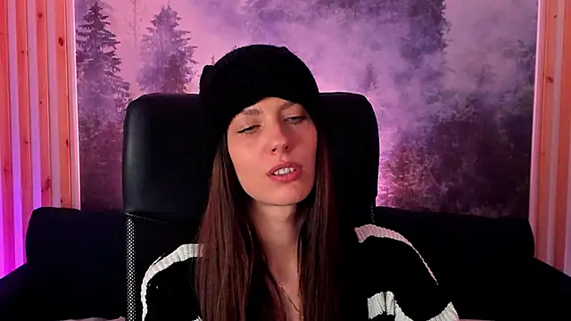 Snapshot of EmilyWilden chatting on 10, 3, 2025 EmilyWilden online show from 10, 3, 2025