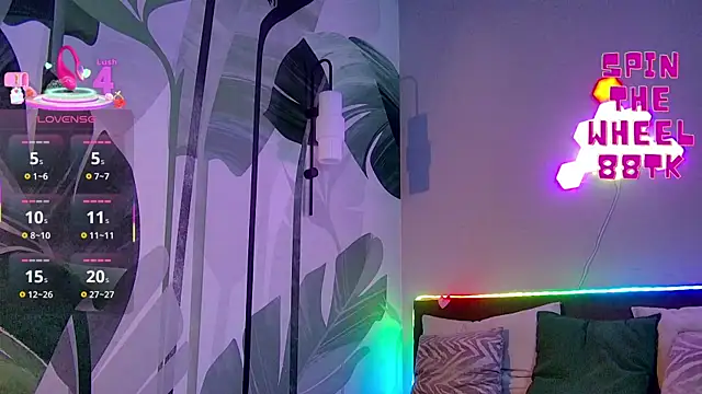 RubyValen online show from 30, 9, 2025