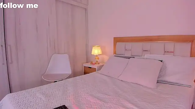 Snapshot of missjuliaa_ chatting on 25, 1, 2025 missjuliaa online show from 25, 1, 2025