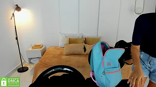 Snapshot of sexychanell_18 chatting on 2, 3, 2025 sexychanell 18 online show from 2, 3, 2025