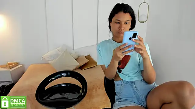 Snapshot of sexychanell_18 chatting on 6, 3, 2025 sexychanell 18 online show from 6, 3, 2025