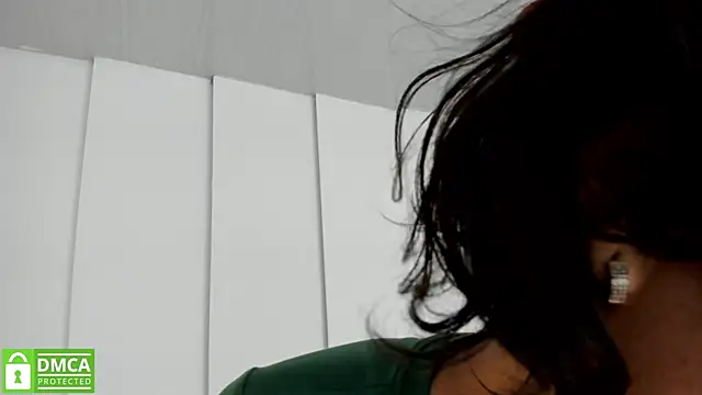 Snapshot of sexychanell_18 chatting on 7, 3, 2025 sexychanell 18 online show from 7, 3, 2025