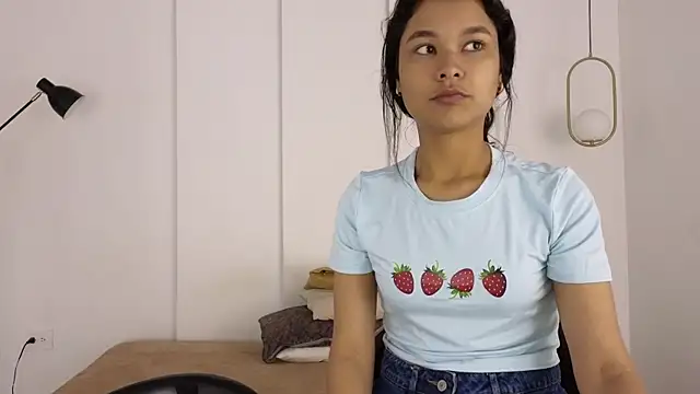 Snapshot of sexychanell_18 chatting on 20, 12, 2025 sexychanell 18 online show from 20, 12, 2025