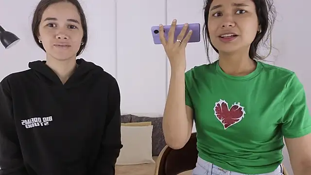 Snapshot of sexychanell_18 chatting on 8, 1, 2026 sexychanell 18 online show from 8, 1, 2026