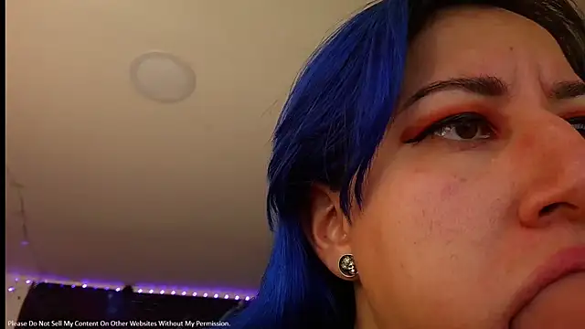 Snapshot of pussytight_pervert chatting on 22, 4, 2026 pussytight pervert online show from 22, 4, 2026