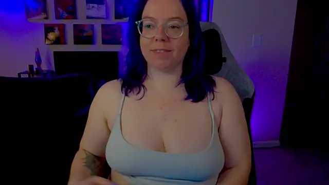 KiraSpitQueen online show from 3, 5, 2026