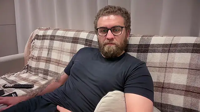 Bear bear  online show from 11, 5, 2026