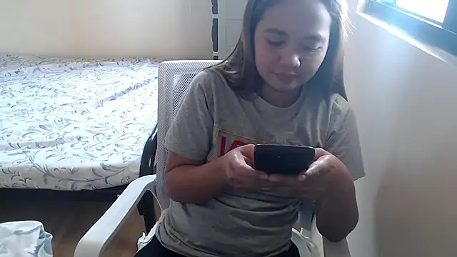 Snapshot of xTheLastVIRGINx chatting on 3, 10, 2025 xTheLastVIRGINx online show from 3, 10, 2025