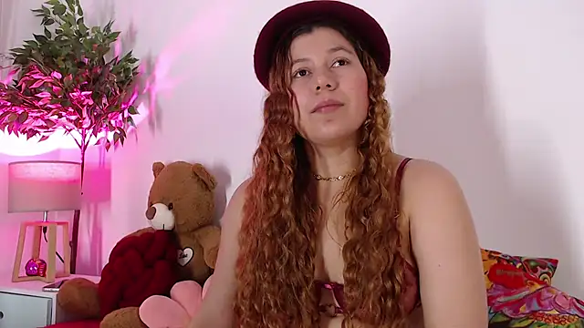Snapshot of Coffee_Dreams chatting on 5, 2, 2025 Coffee Dreams online show from 5, 2, 2025