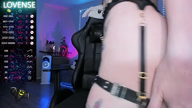 Snapshot of RachelQueen_ chatting on 22, 12, 2024 RachelQueen online show from 22, 12, 2024