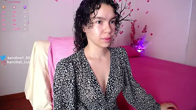 Karolina 1 online show from 27, 10, 2025