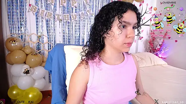 Karolina 1 online show from 6, 4, 2026