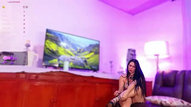 lara giraldo online show from 5, 3, 2026