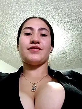 Snapshot of francesca_baker1007 chatting on 5, 3, 2025 francesca baker1007 online show from 5, 3, 2025