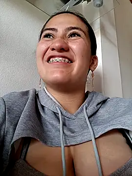 Snapshot of francesca_baker1007 chatting on 22, 3, 2025 francesca baker1007 online show from 22, 3, 2025