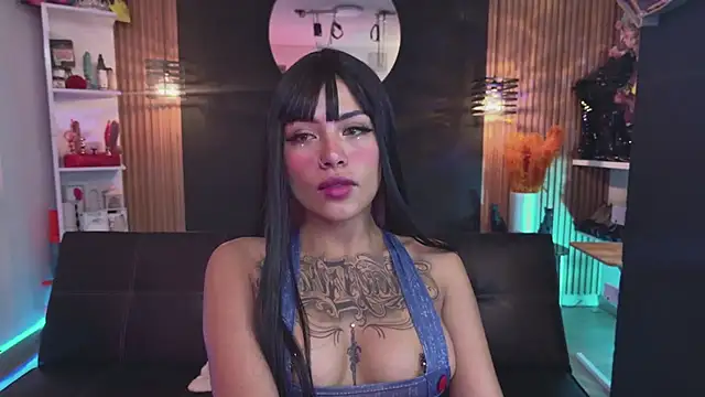 Snapshot of Scarlett_collins02 chatting on 18, 12, 2024 Scarlett collins02 online show from 18, 12, 2024
