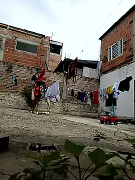 valeriaswang Lucas online show from 8, 10, 2025