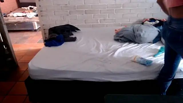 Snapshot of valeriaswang_Lucas chatting on 17, 3, 2026 valeriaswang Lucas online show from 17, 3, 2026