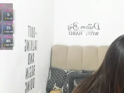 Snapshot of Trixie_Mattel21 chatting on 12, 3, 2026 Trixie Mattel21 online show from 12, 3, 2026