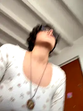 aurora xoxo online show from 23, 11, 2025