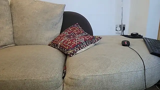 uk-bobbie-uk online show from 21, 10, 2025