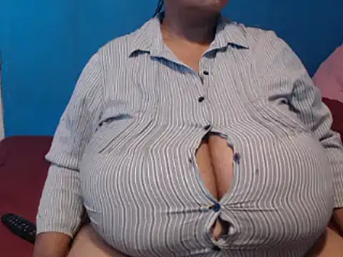 Snapshot of CUTEFIRMMELONSS chatting on 29, 12, 2024 CUTEFIRMMELONSS online show from 29, 12, 2024