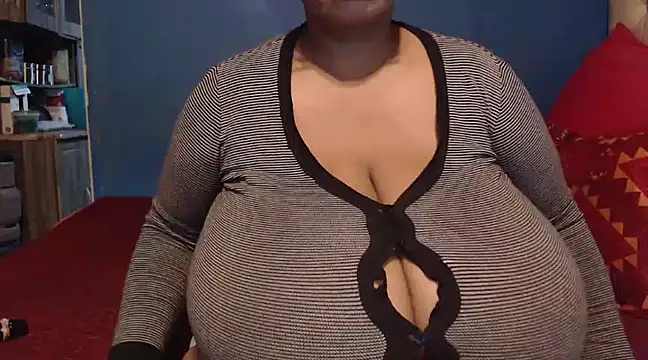 Snapshot of CUTEFIRMMELONSS chatting on 10, 3, 2025 CUTEFIRMMELONSS online show from 10, 3, 2025