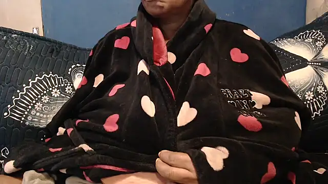 Snapshot of CUTEFIRMMELONSS chatting on 19, 9, 2025 CUTEFIRMMELONSS online show from 19, 9, 2025