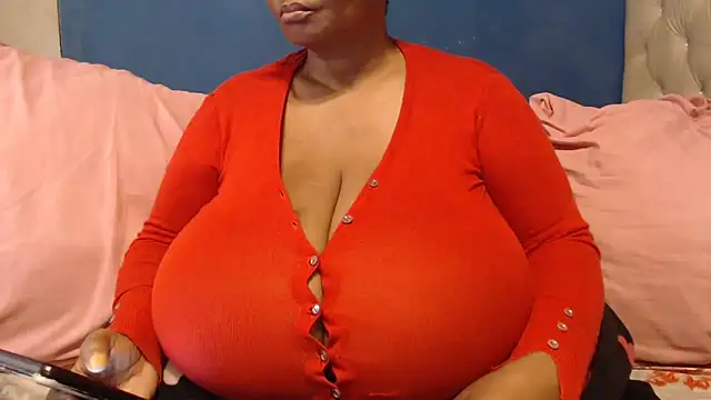 Snapshot of CUTEFIRMMELONSS chatting on 2, 10, 2025 CUTEFIRMMELONSS online show from 2, 10, 2025