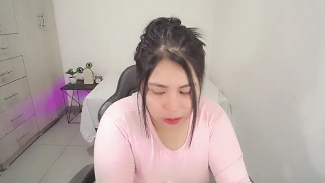 Youlittlepervertt  online show from 5, 2, 2026