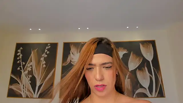 MariamRivera  online show from 4, 12, 2024