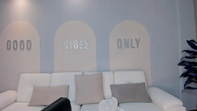 MariamRivera  online show from 1, 3, 2025