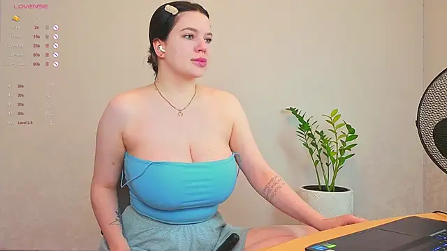 LovlyBambi online show from 23, 9, 2025