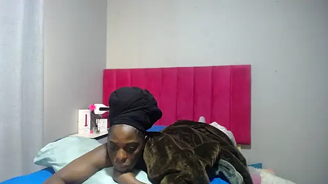 Shaniko89 online show from 5, 12, 2025