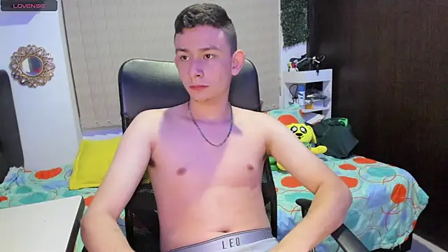 Snapshot of Christ_Miller3 chatting on 8, 3, 2025 Christ Miller3 online show from 8, 3, 2025