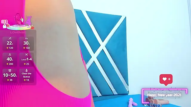 Snapshot of lara_murphy chatting on 12, 11, 2025 lara murphy online show from 12, 11, 2025