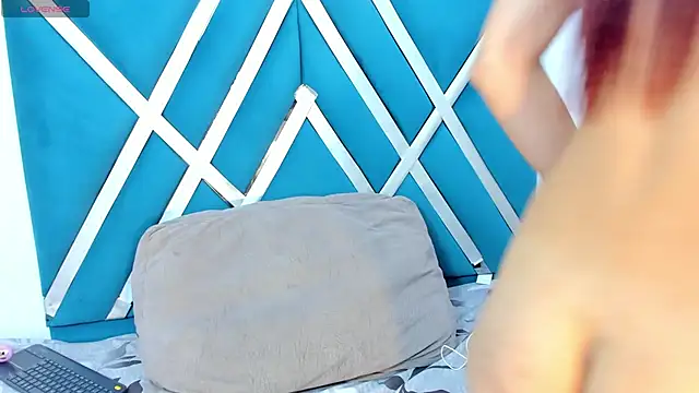 Snapshot of lara_murphy chatting on 14, 11, 2025 lara murphy online show from 14, 11, 2025