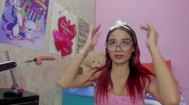 Snapshot of MarianaManzur chatting on 17, 1, 2025 MarianaManzur online show from 17, 1, 2025