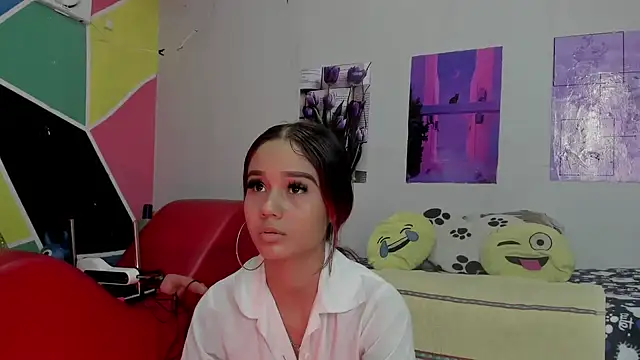 Snapshot of MarianaManzur chatting on 24, 1, 2025 MarianaManzur online show from 24, 1, 2025