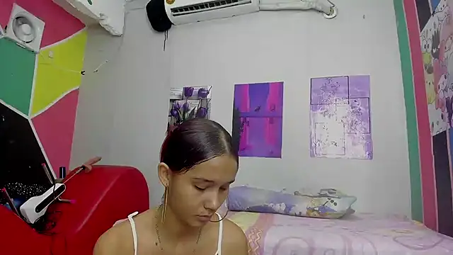 Snapshot of MarianaManzur chatting on 3, 2, 2025 MarianaManzur online show from 3, 2, 2025
