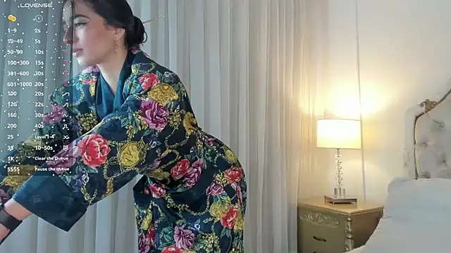 Valentina Ross  online show from 14, 1, 2025