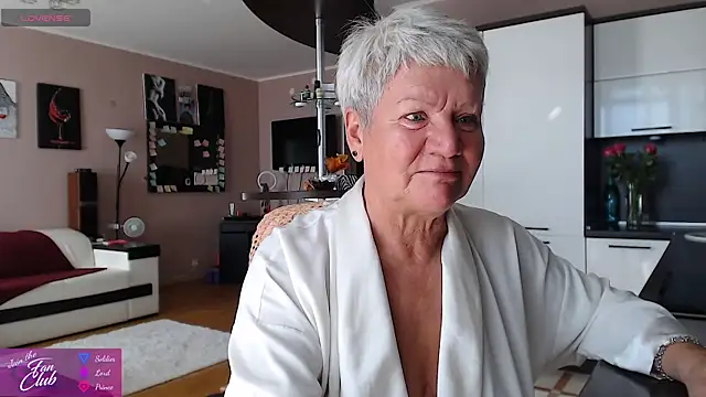 roxana brooks online show from 30, 7, 2026