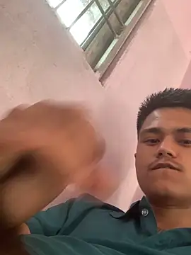 Snapshot of Hullax chatting on 15, 2, 2026 Hullax online show from 15, 2, 2026