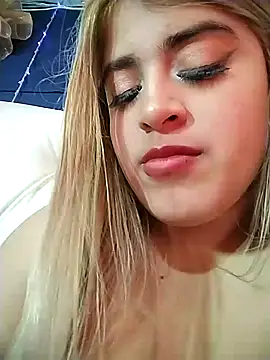 Snapshot of bella_star21 chatting on 26, 12, 2024 bella star21 online show from 26, 12, 2024