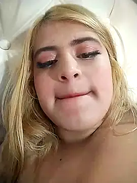 Snapshot of bella_star21 chatting on 22, 1, 2025 bella star21 online show from 22, 1, 2025