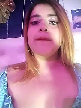 Snapshot of bella_star21 chatting on 23, 9, 2025 bella star21 online show from 23, 9, 2025