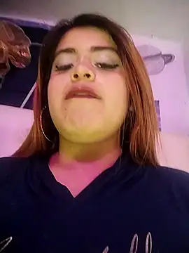 Snapshot of bella_star21 chatting on 30, 9, 2025 bella star21 online show from 30, 9, 2025