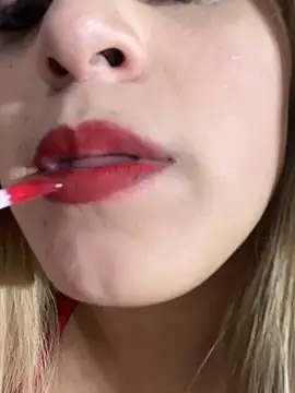 Snapshot of bella_star21 chatting on 5, 12, 2025 bella star21 online show from 5, 12, 2025