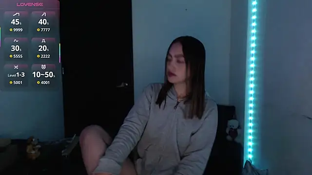 Sophi-tayson online show from 9, 10, 2025